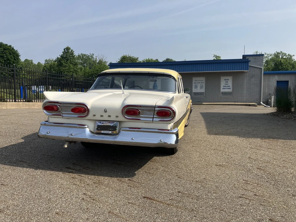 1958 Ford Customline - Image 15 of 31