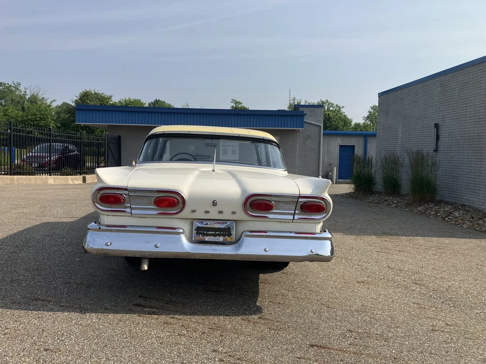 1958 Ford Customline - Image 16 of 31