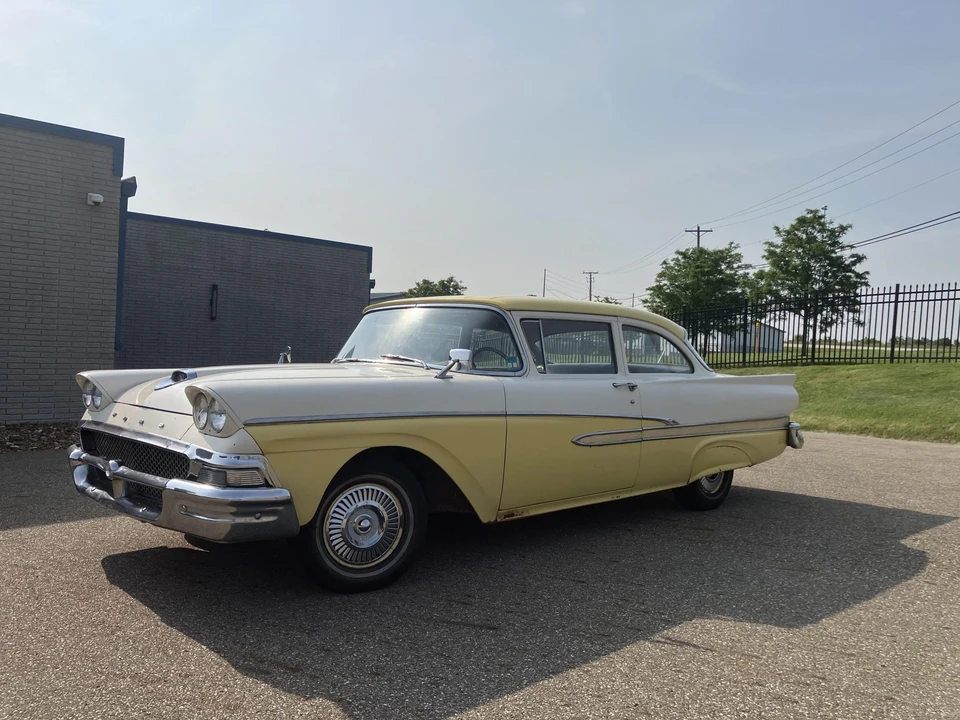 1958 Ford Customline - Image 2 of 31