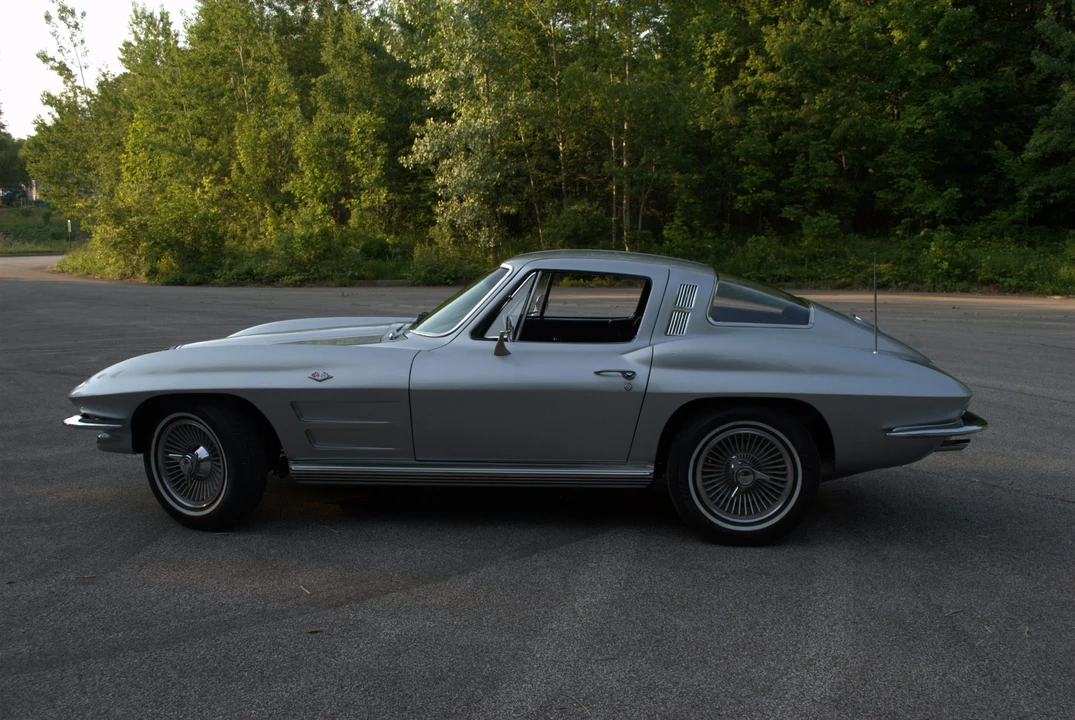 1964 Chevrolet Corvette C2 - Image 25 of 31
