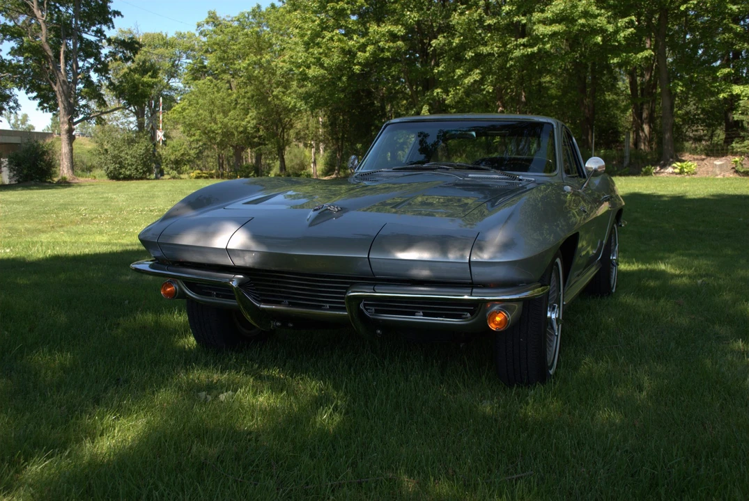 1964 Chevrolet Corvette C2 - Image 2 of 31