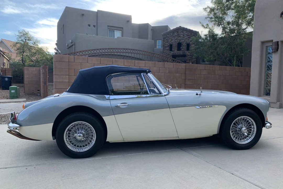 1966 Austin-Healey 3000 Mark III - Image 19 of 31
