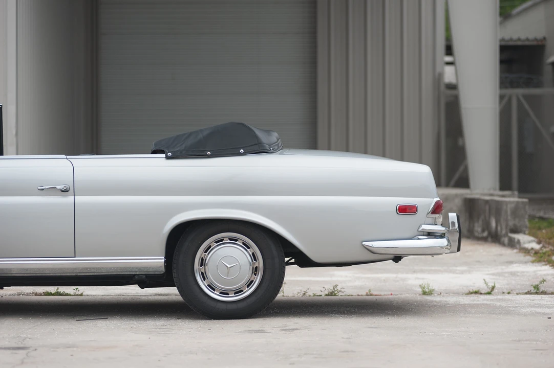 1968 Mercedes-Benz W111 Cabriolet - Image 10 of 31