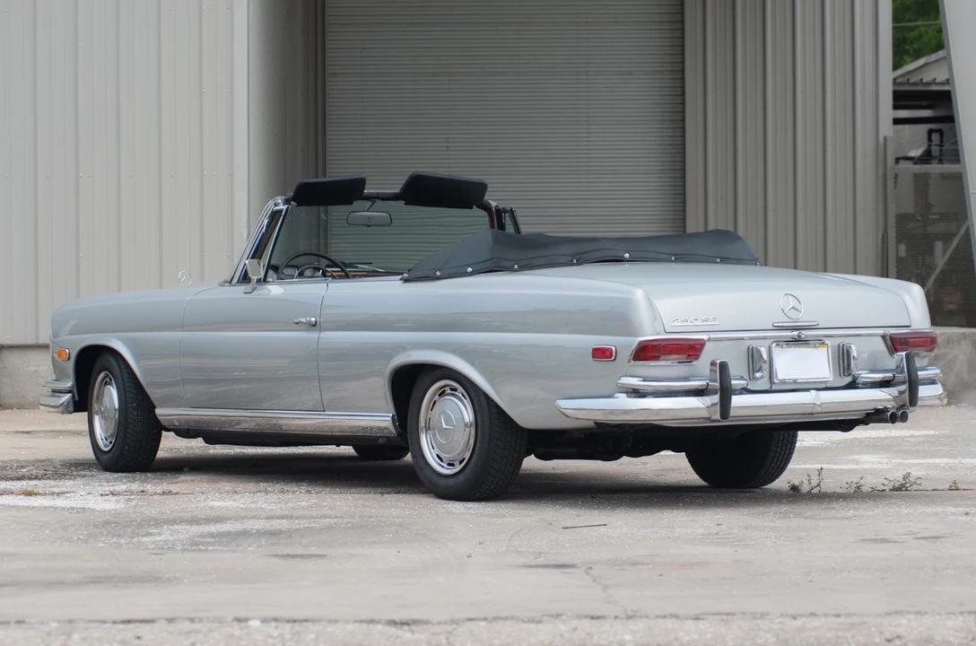 1968 Mercedes-Benz W111 Cabriolet - Image 4 of 31