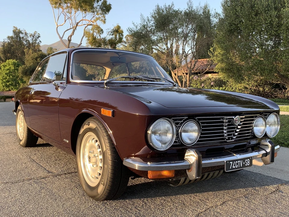 1974 Alfa Romeo 2000 GT Veloce - Image 15 of 31
