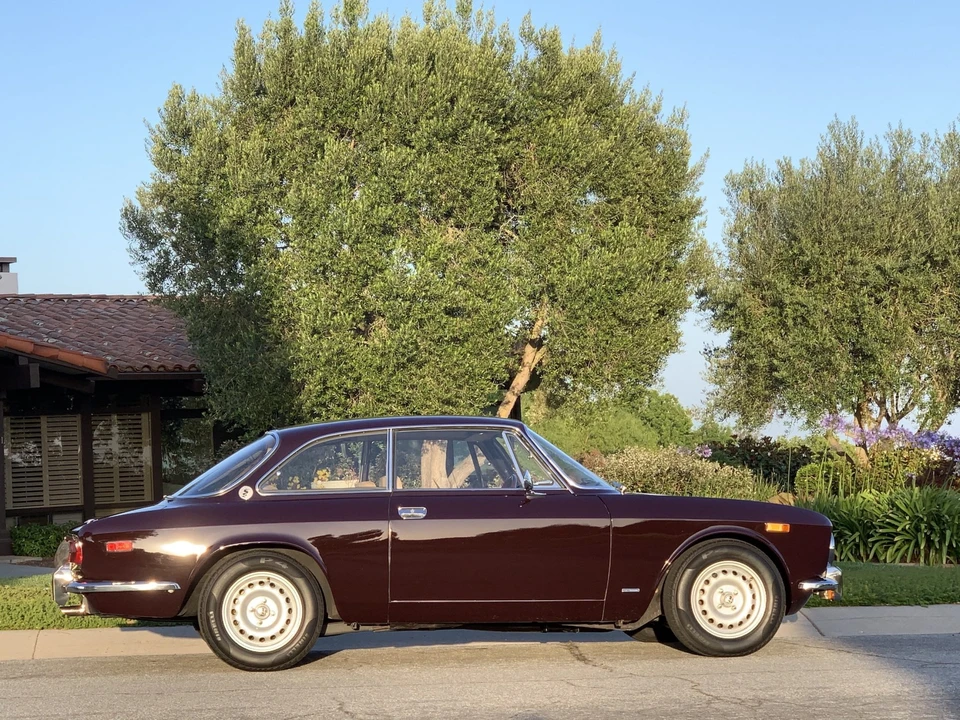 1974 Alfa Romeo 2000 GT Veloce - Image 17 of 31