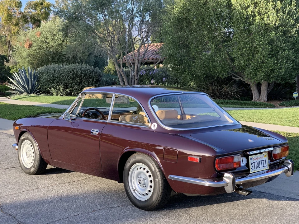 1974 Alfa Romeo 2000 GT Veloce - Image 25 of 31