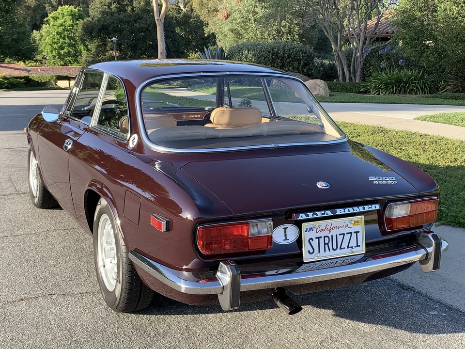 1974 Alfa Romeo 2000 GT Veloce - Image 24 of 31