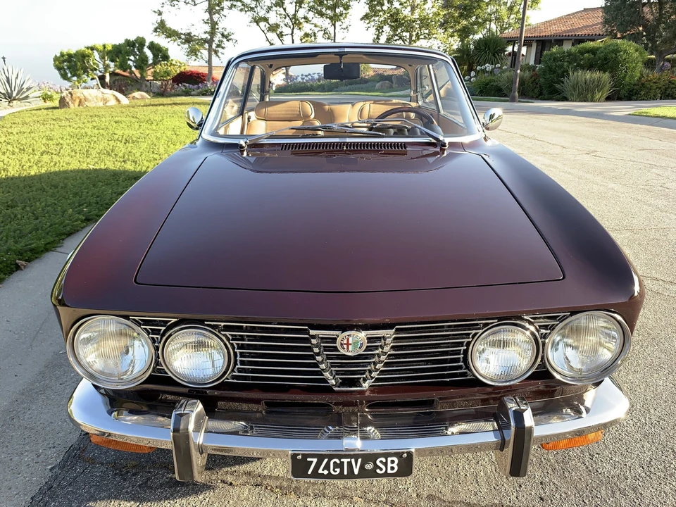 1974 Alfa Romeo 2000 GT Veloce - Image 10 of 31