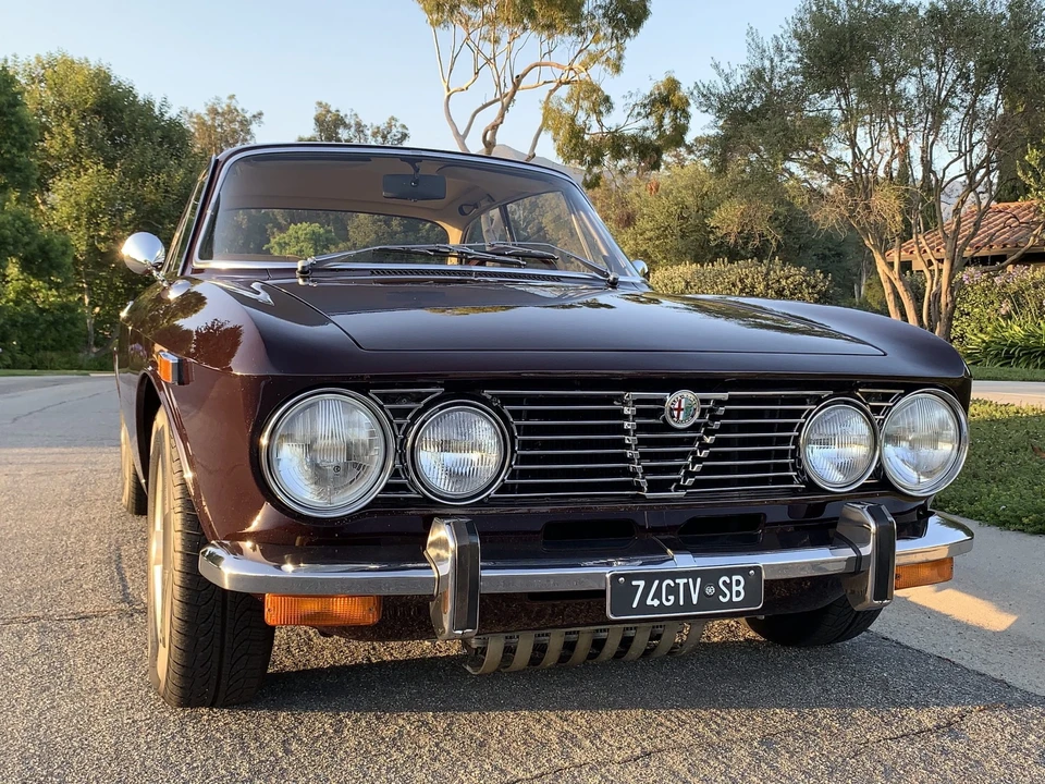 1974 Alfa Romeo 2000 GT Veloce - Image 12 of 31