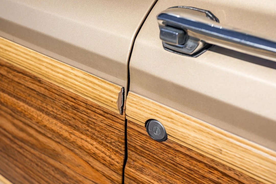 1984 Jeep SJ Grand Wagoneer - Image 25 of 31