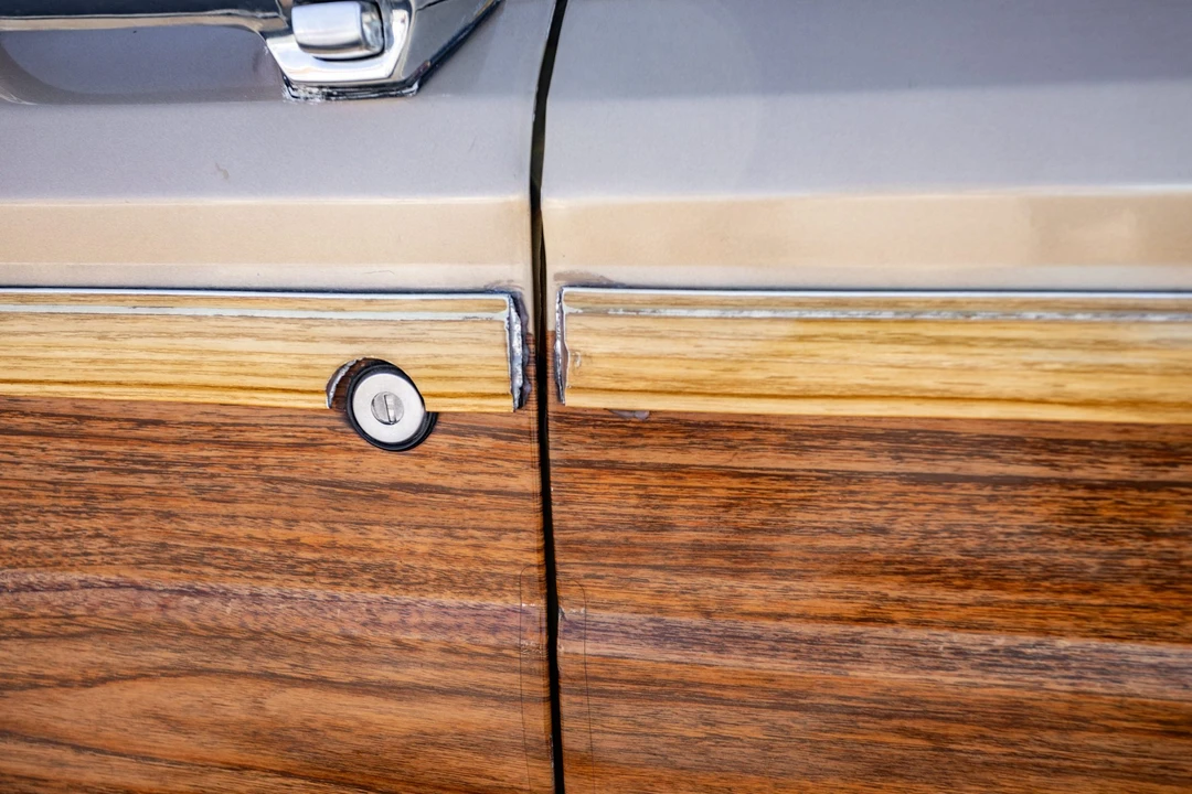 1984 Jeep SJ Grand Wagoneer - Image 22 of 31