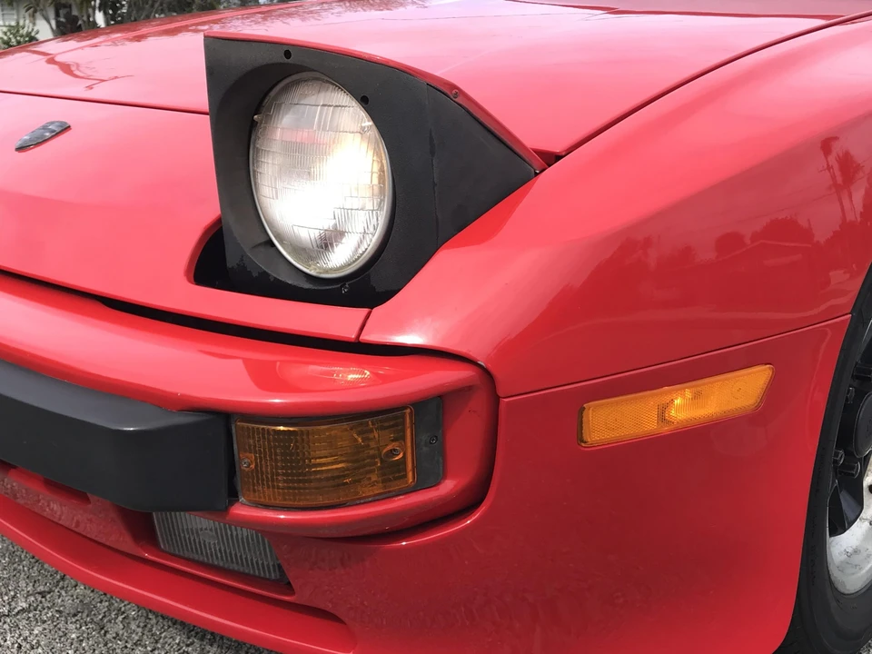 1984 Porsche 944 - Image 14 of 31