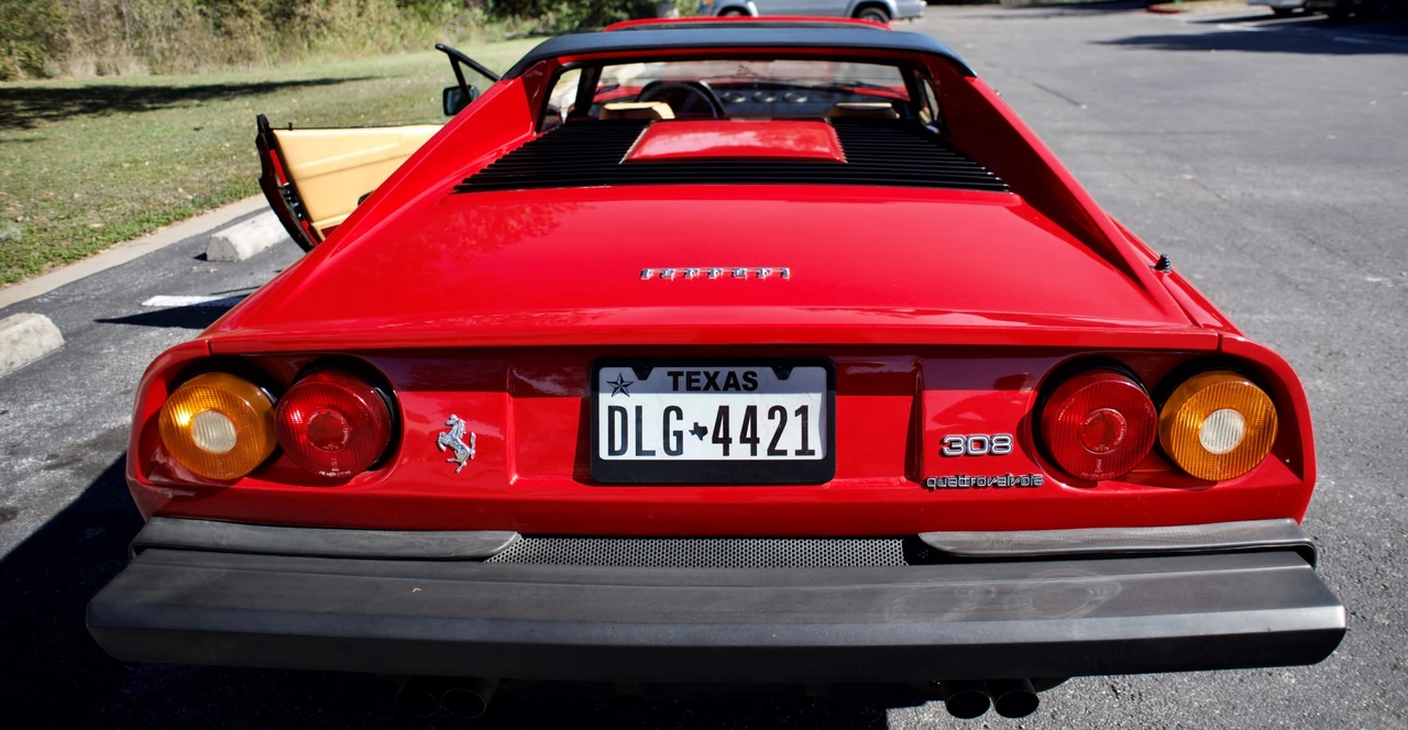 1985 Ferrari 308 GTS QV - Image 10 of 31