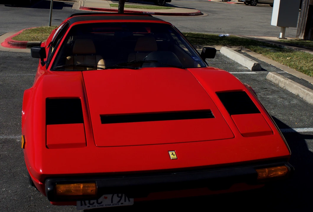 1985 Ferrari 308 GTS QV - Image 6 of 31