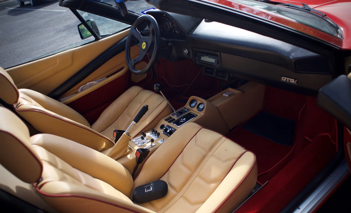 1985 Ferrari 308 GTS QV - Image 15 of 31