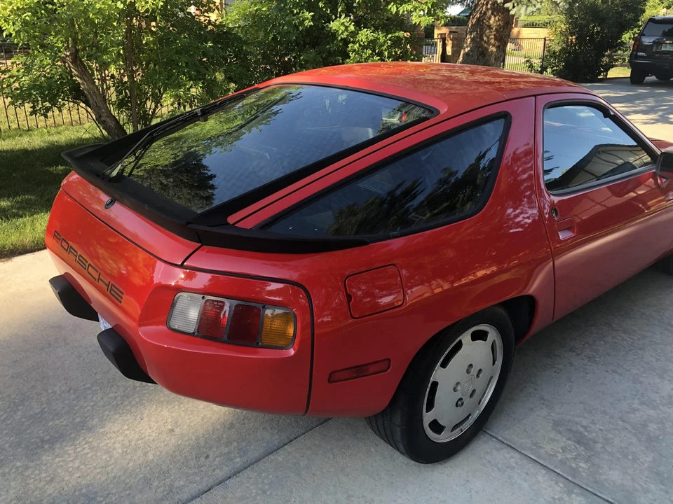 1985 Porsche 928 S - Image 12 of 31