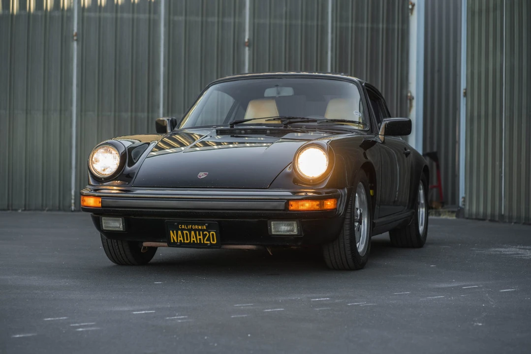 1986 Porsche 911 Carrera 3.2 - Image 2 of 31