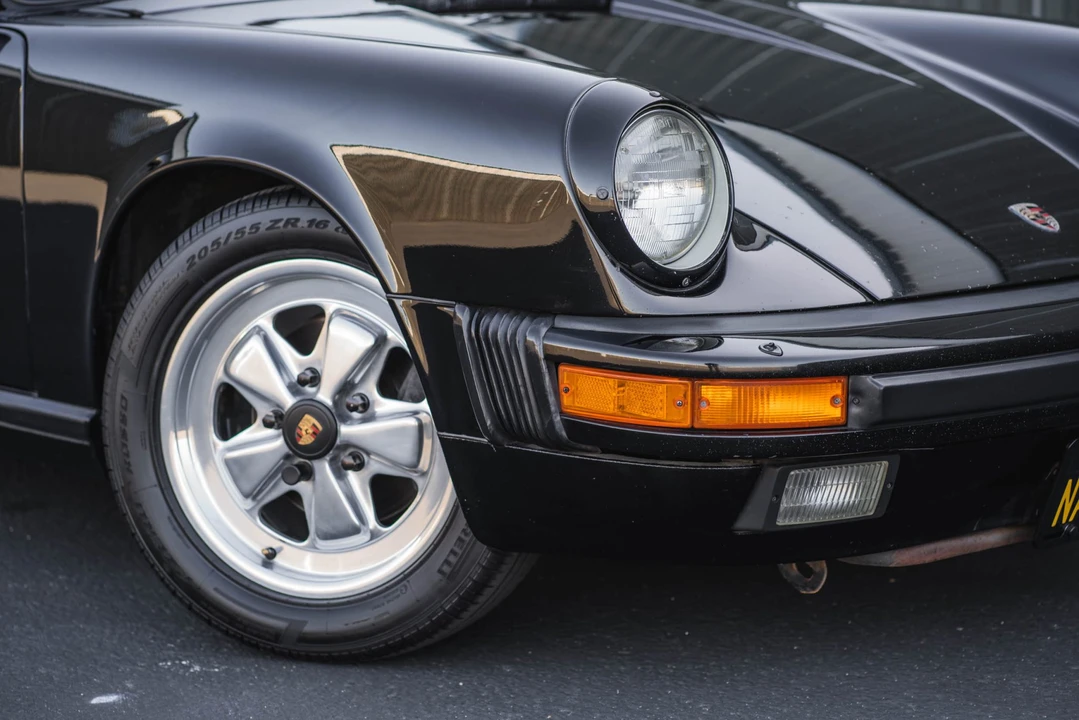 1986 Porsche 911 Carrera 3.2 - Image 29 of 31