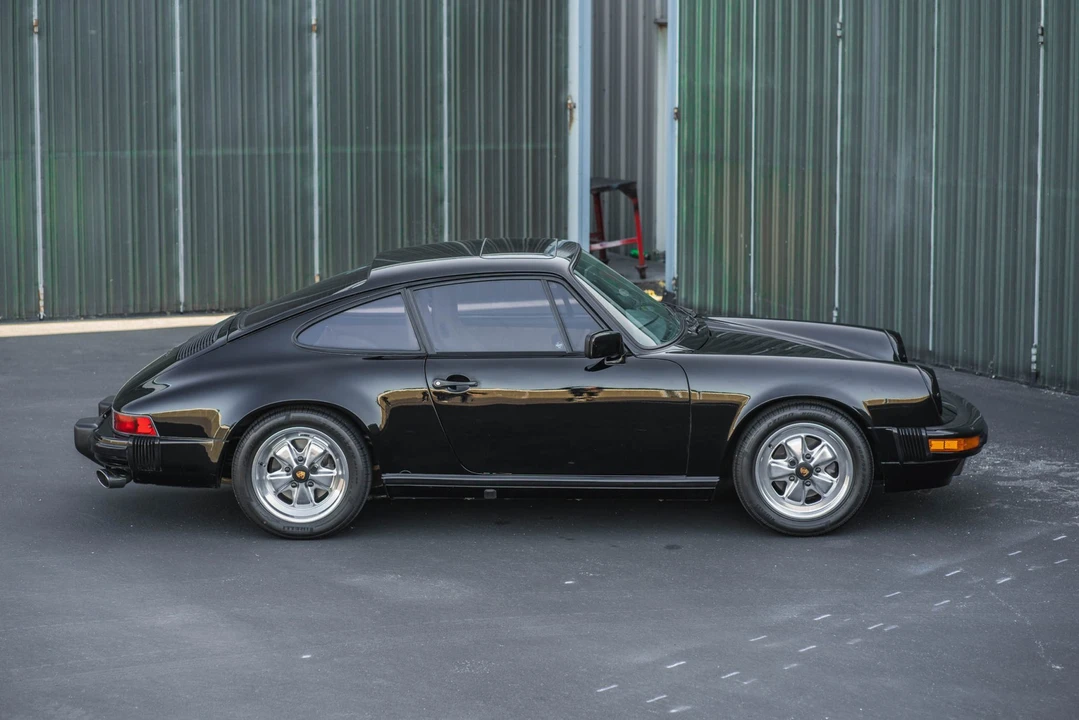 1986 Porsche 911 Carrera 3.2 - Image 18 of 31