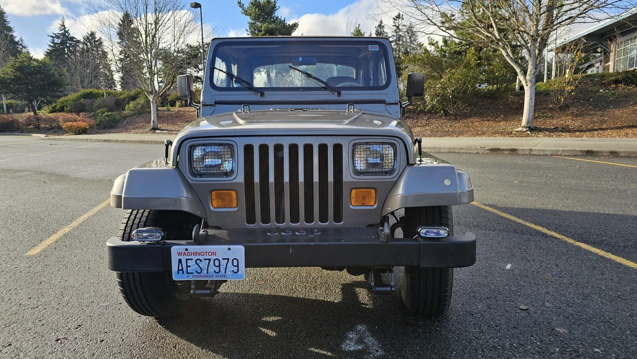 1989 Jeep YJ Wrangler - Image 4 of 31