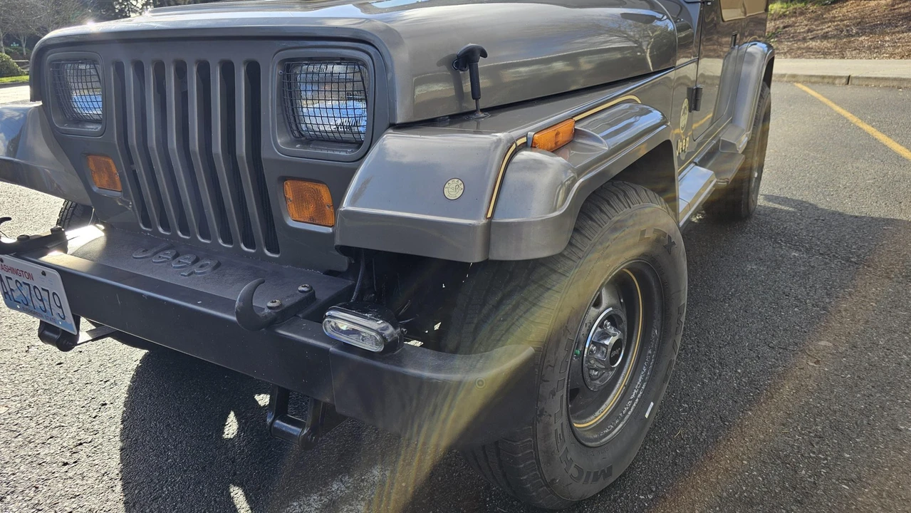 1989 Jeep YJ Wrangler - Image 14 of 31