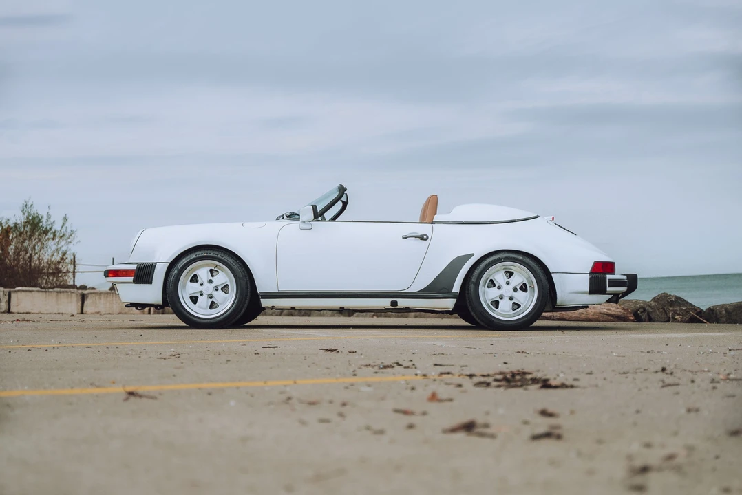 1989 Porsche 911 Carrera 3.2 - Image 9 of 31