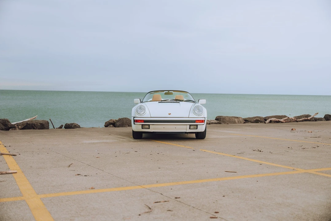 1989 Porsche 911 Carrera 3.2 - Image 15 of 31