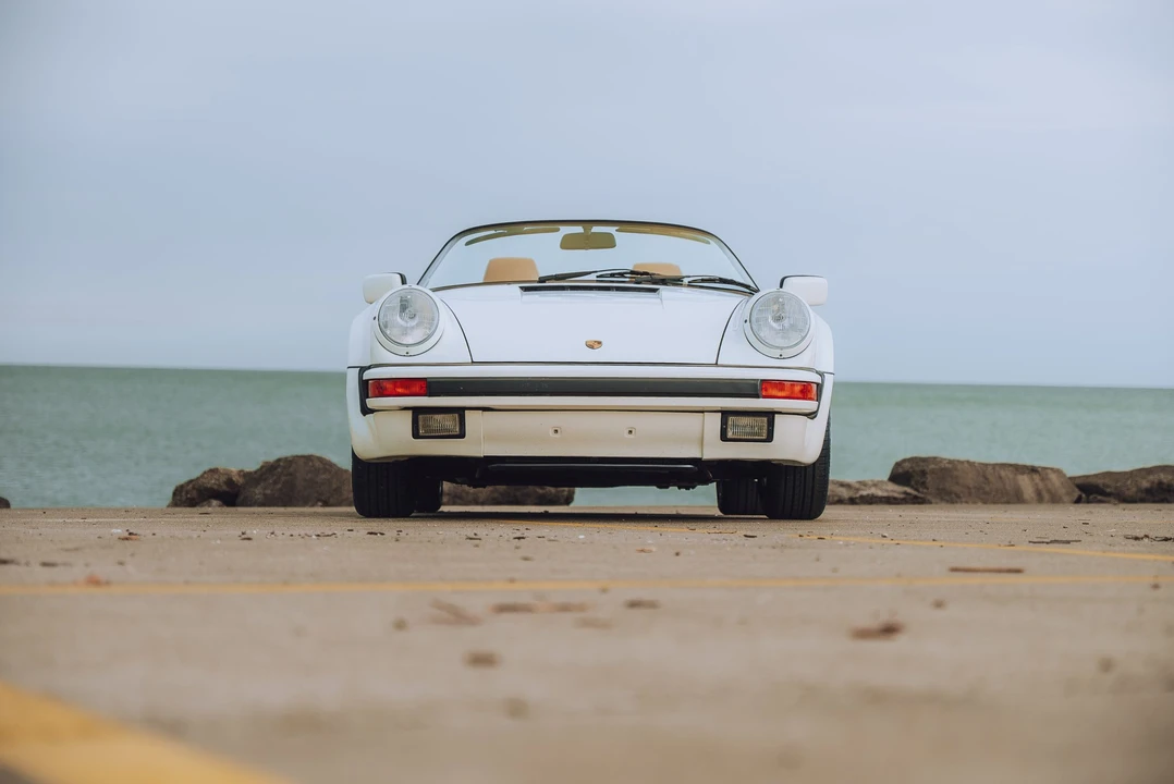 1989 Porsche 911 Carrera 3.2 - Image 17 of 31