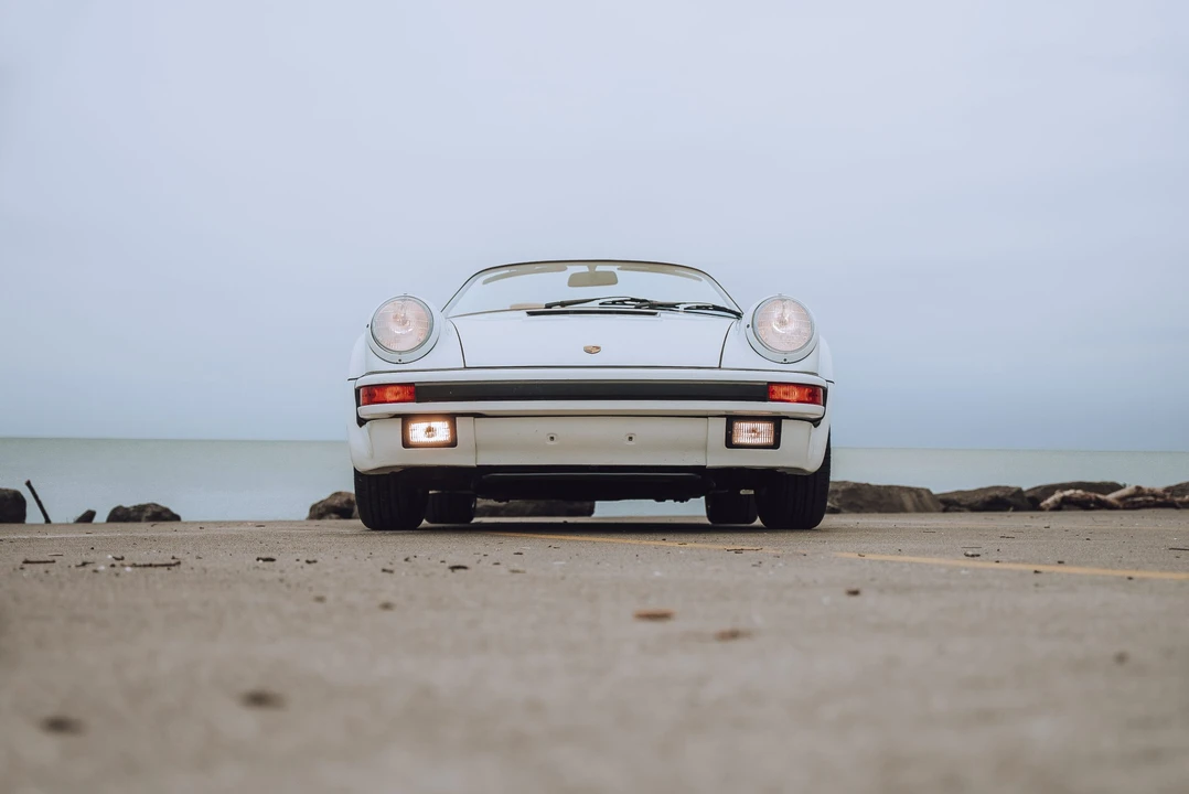 1989 Porsche 911 Carrera 3.2 - Image 18 of 31