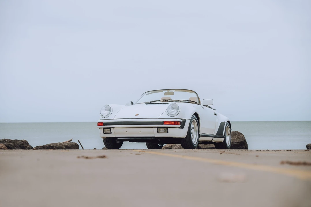 1989 Porsche 911 Carrera 3.2 - Image 2 of 31