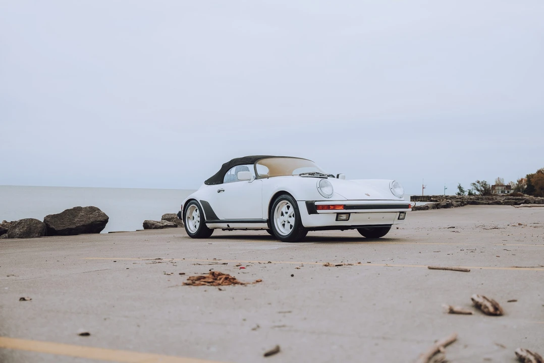 1989 Porsche 911 Carrera 3.2 - Image 29 of 31