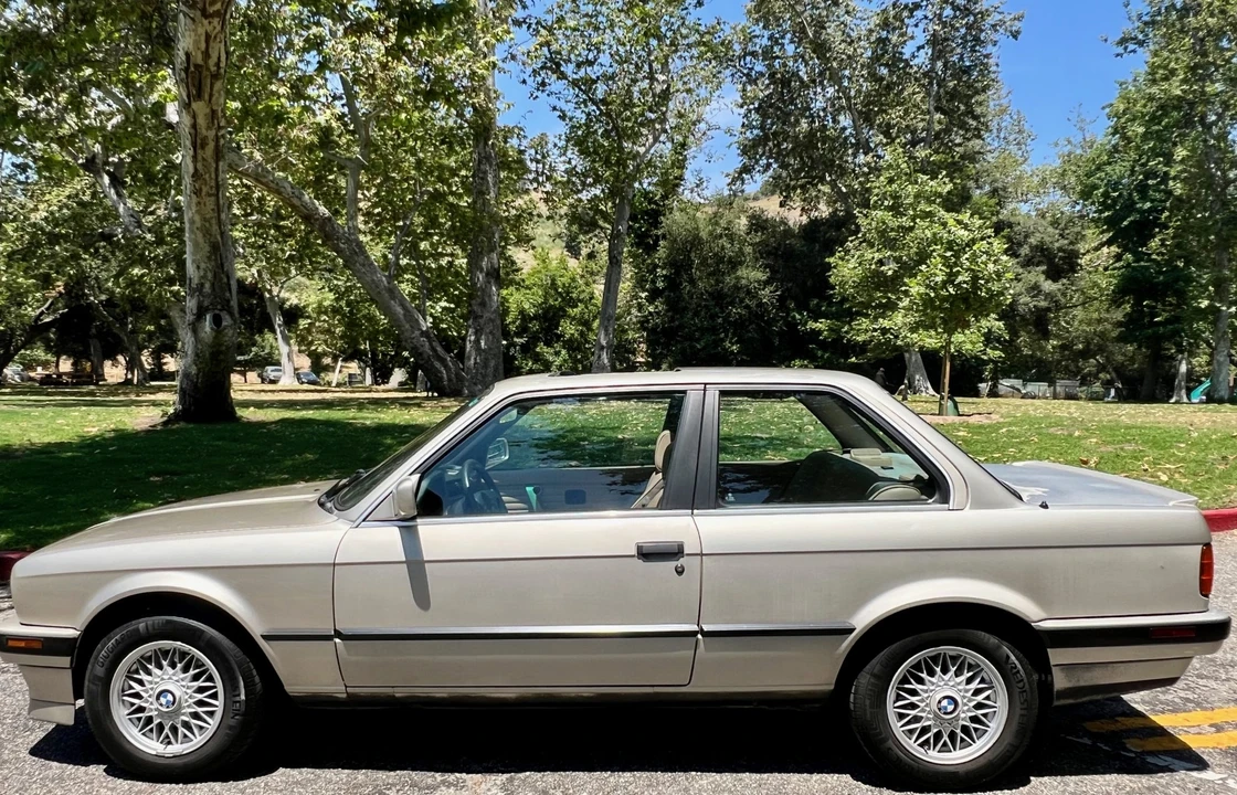 1990 BMW E30 3 Series - Image 2 of 31