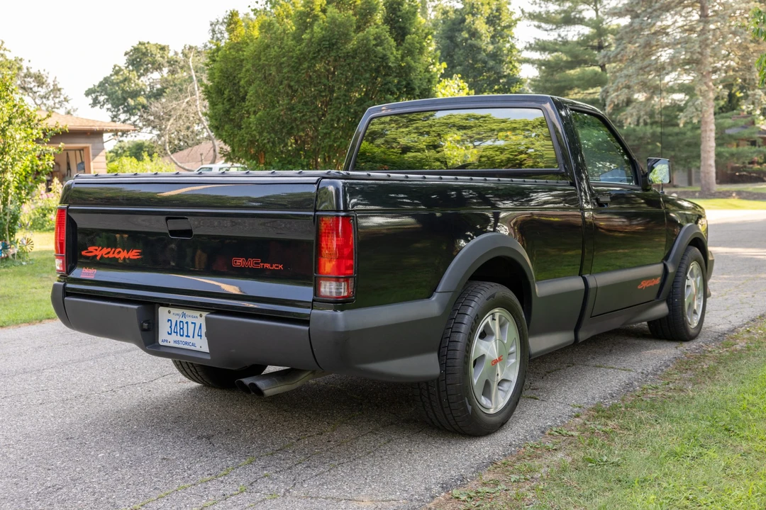1991 GMC Syclone - Image 5 of 31