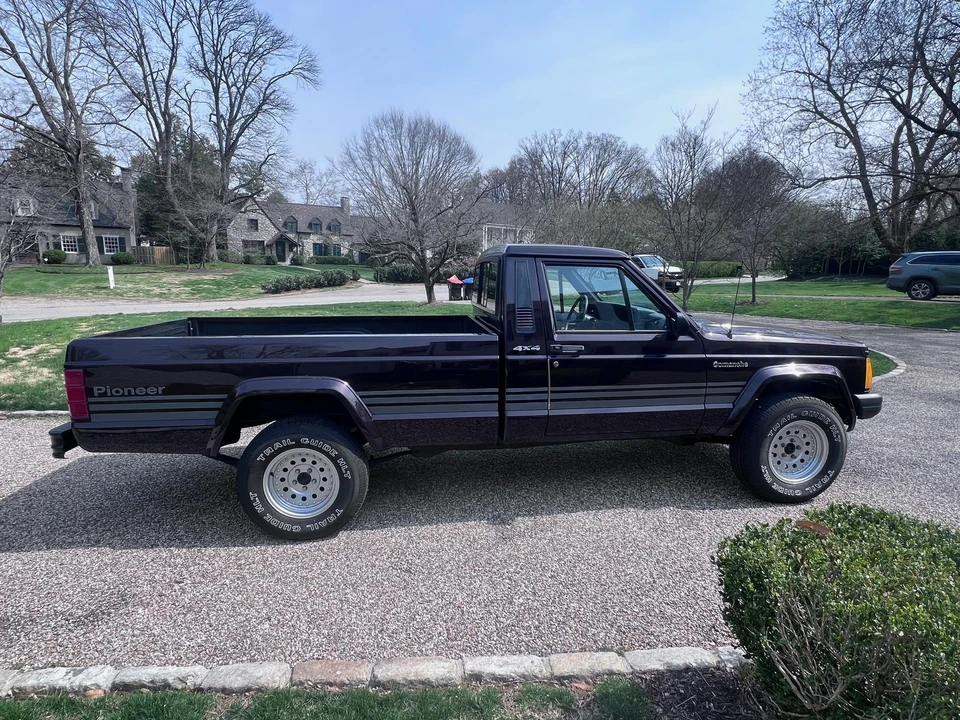 1991 Jeep Comanche - Image 8 of 31