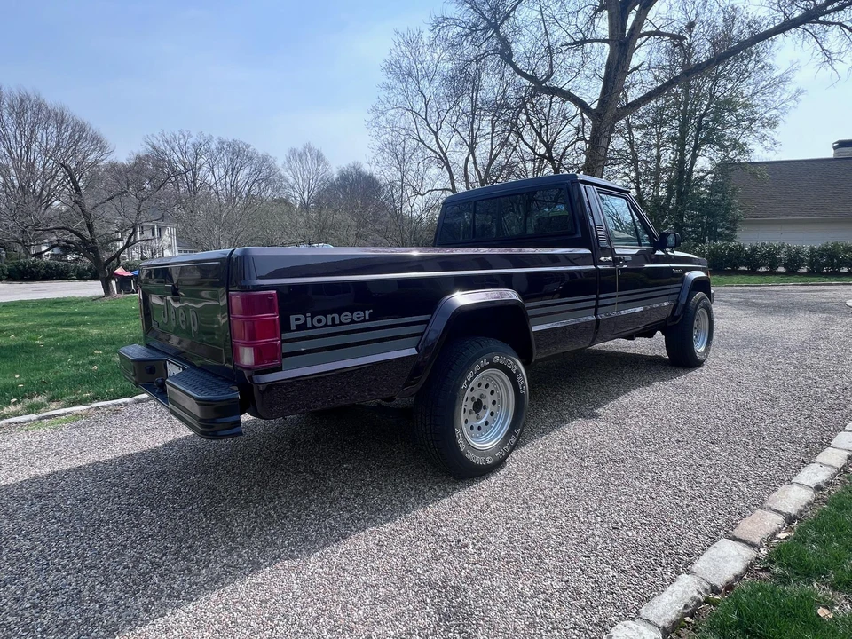 1991 Jeep Comanche - Image 11 of 31