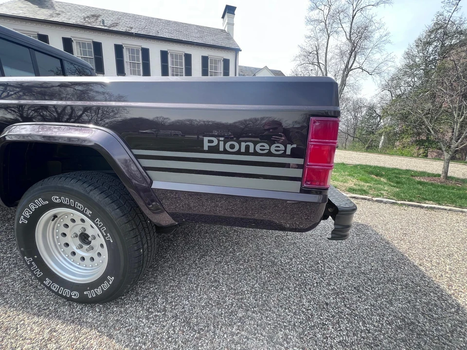 1991 Jeep Comanche - Image 30 of 31