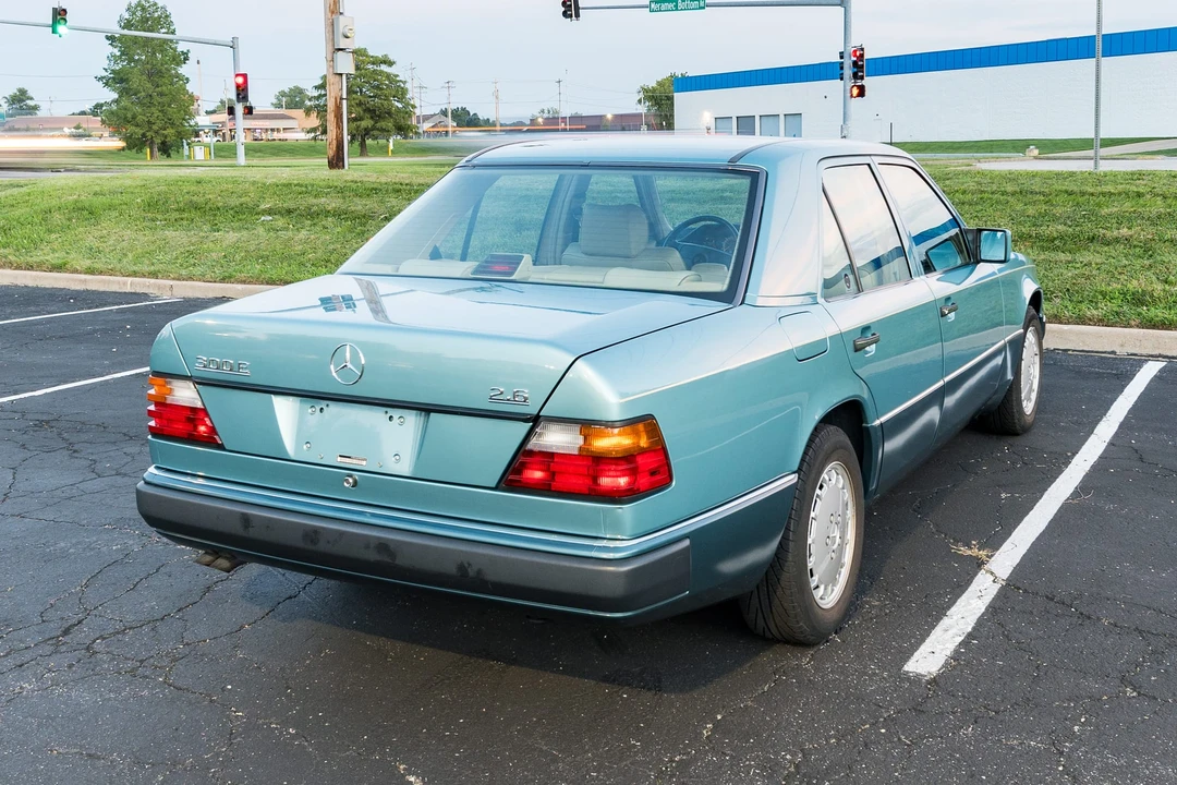 1991 Mercedes-Benz W124 E-Class - Image 6 of 31