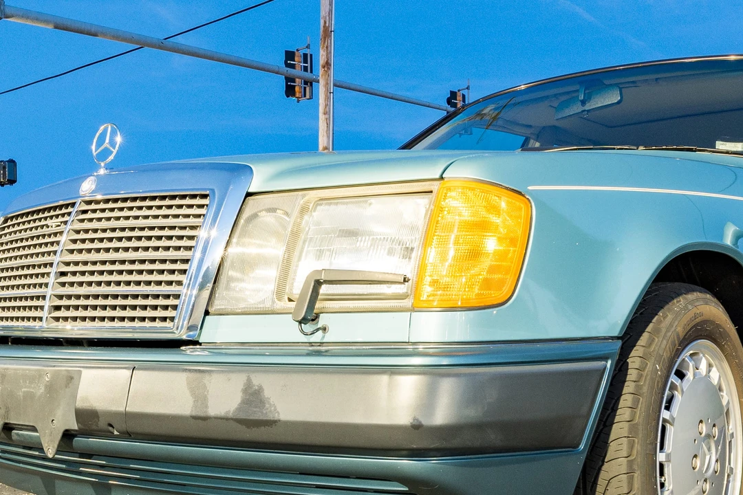 1991 Mercedes-Benz W124 E-Class - Image 12 of 31