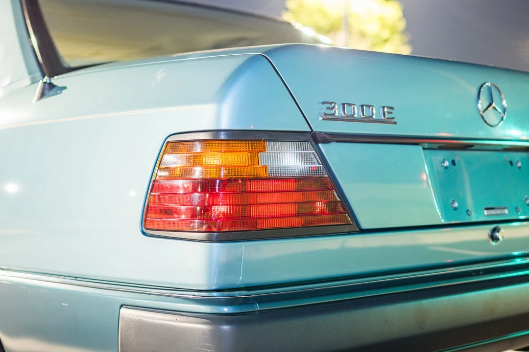 1991 Mercedes-Benz W124 E-Class - Image 16 of 31