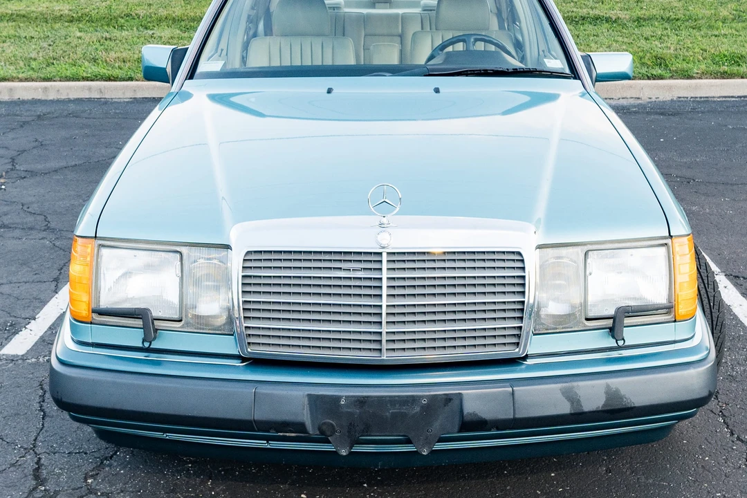 1991 Mercedes-Benz W124 E-Class - Image 11 of 31