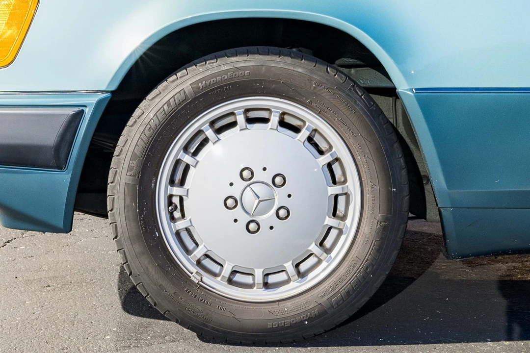 1991 Mercedes-Benz W124 E-Class - Image 31 of 31