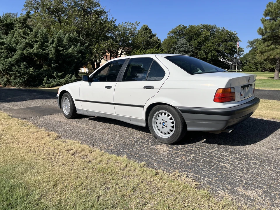 1992 BMW E36 3 Series - Image 5 of 31