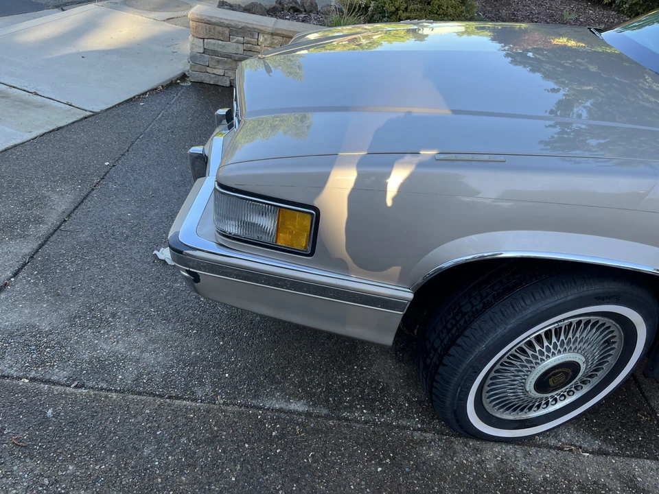 1993 Cadillac DeVille 6th Gen - Image 14 of 31