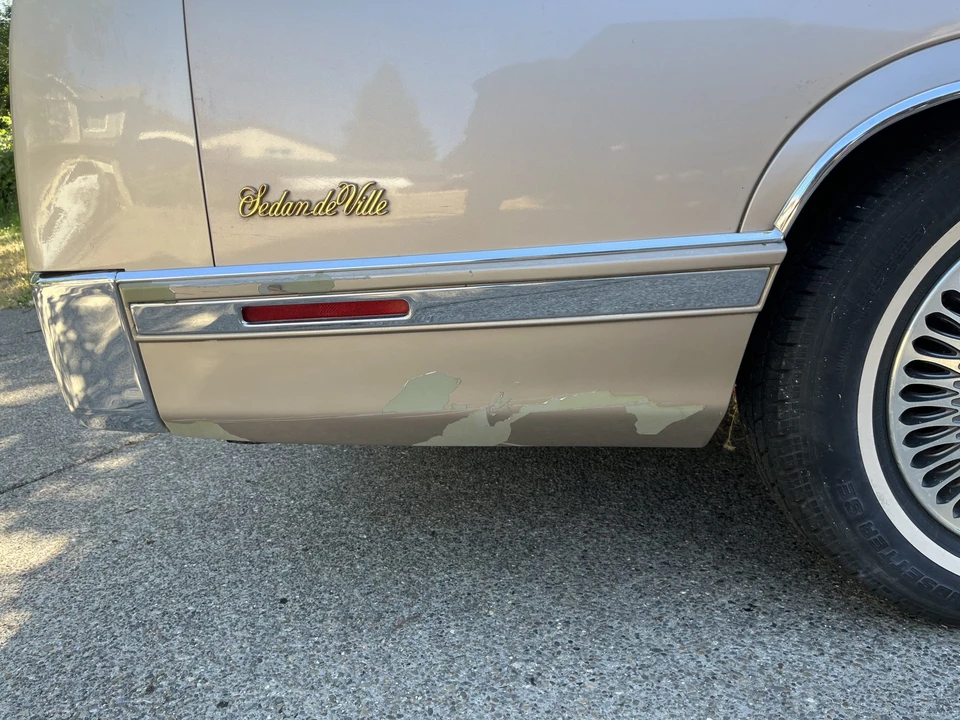 1993 Cadillac DeVille 6th Gen - Image 27 of 31