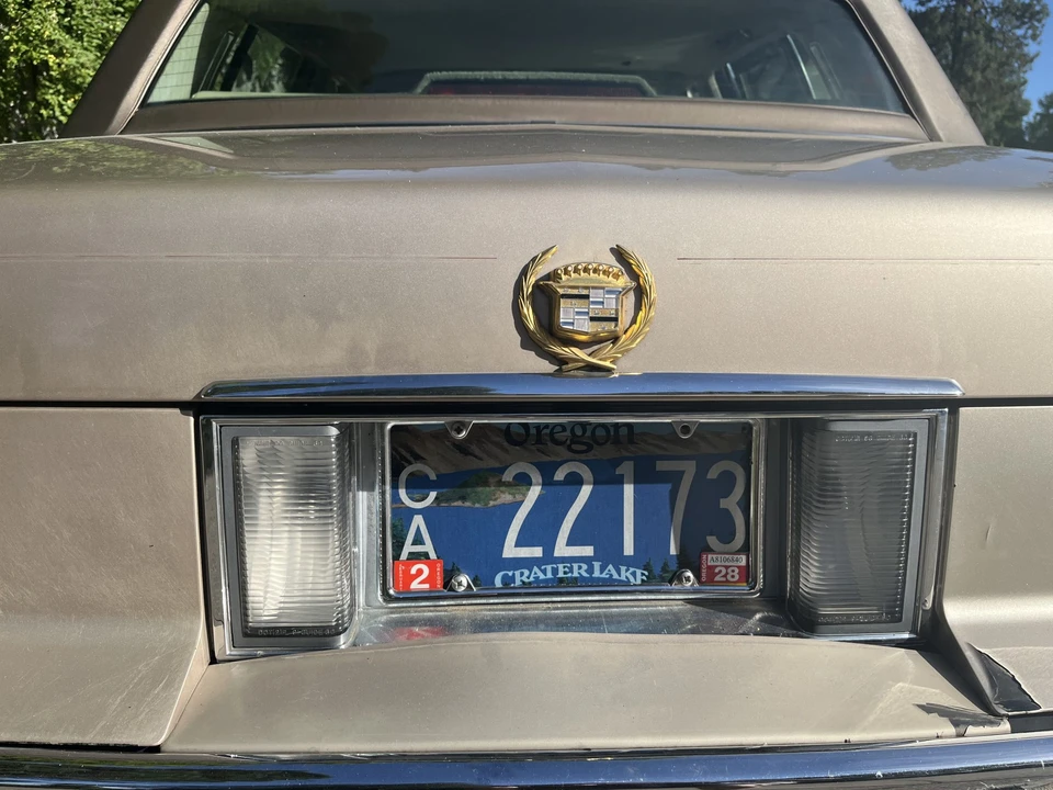 1993 Cadillac DeVille 6th Gen - Image 24 of 31