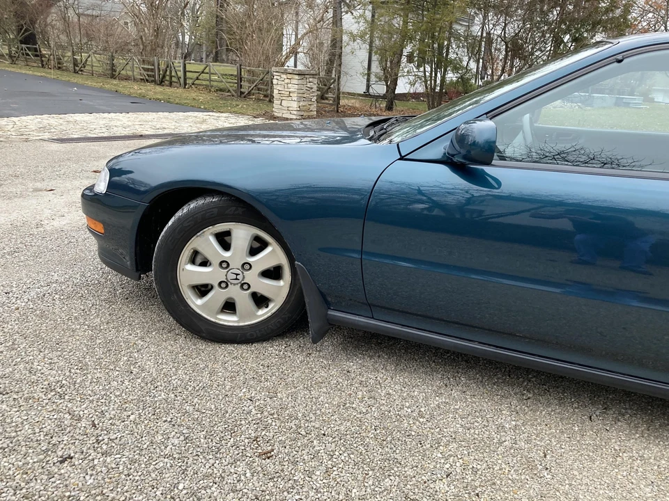 1993 Honda Prelude 4th Gen - Image 25 of 31