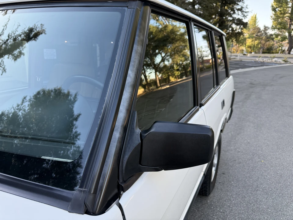 1995 Land Rover Range Rover Classic - Image 24 of 31