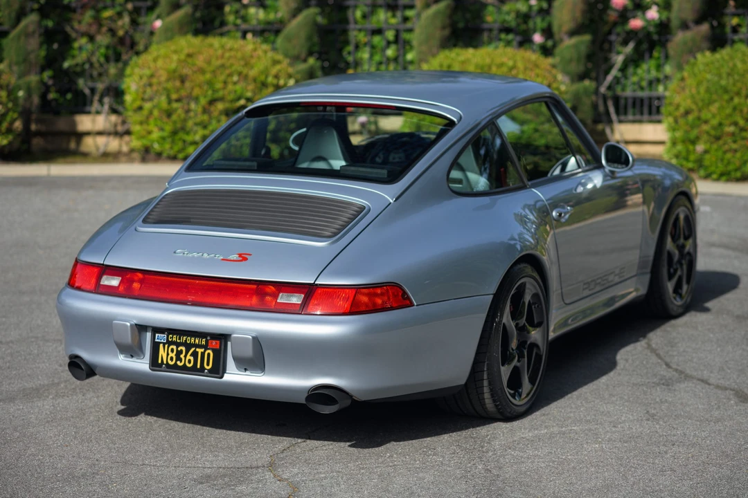 1996 Porsche 993 Carrera 4S - Image 9 of 31