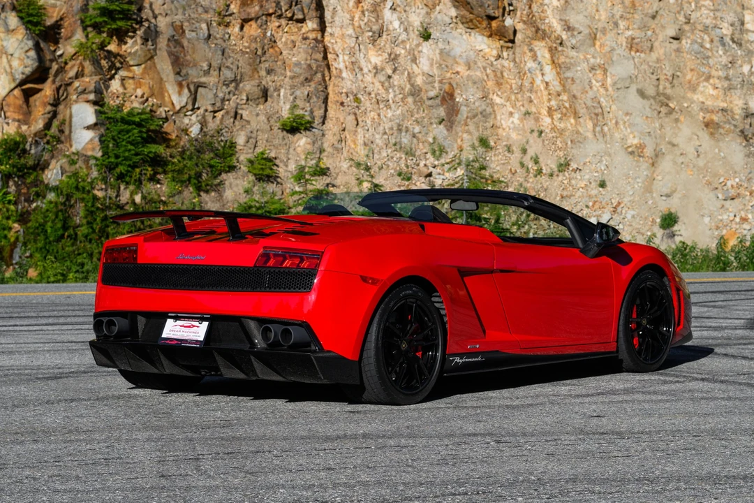 2014 Lamborghini Gallardo LP570-4 Spyder Performante - Image 25 of 31